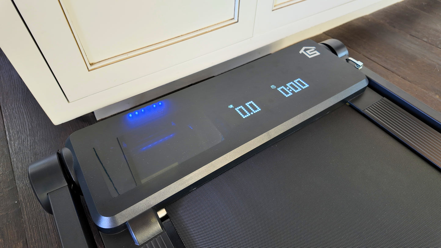LifeSmart TM2202 Folding Treadmill digital display screen